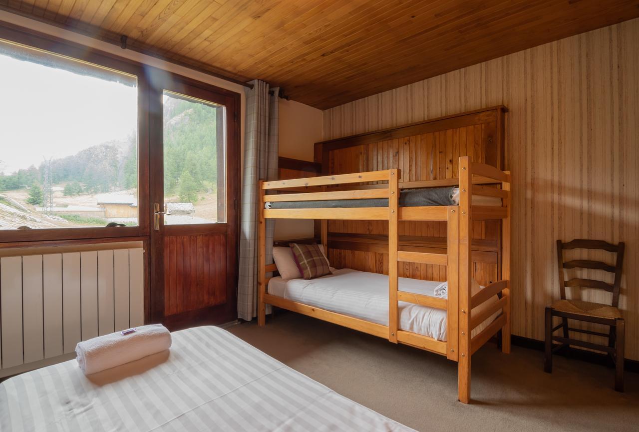 Chalet Les Melezes Bed & Breakfast Тин Екстериор снимка