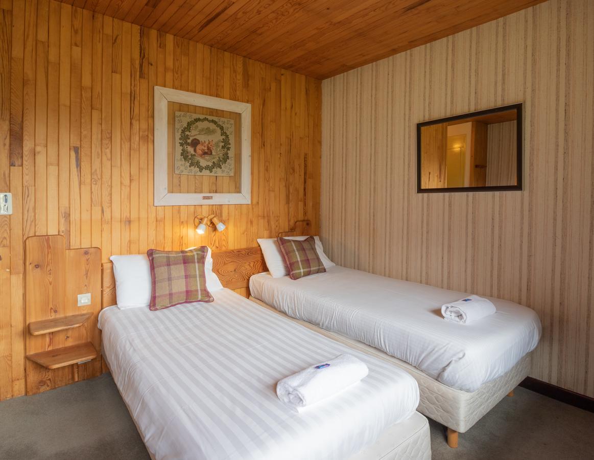 Chalet Les Melezes Bed & Breakfast Тин Екстериор снимка