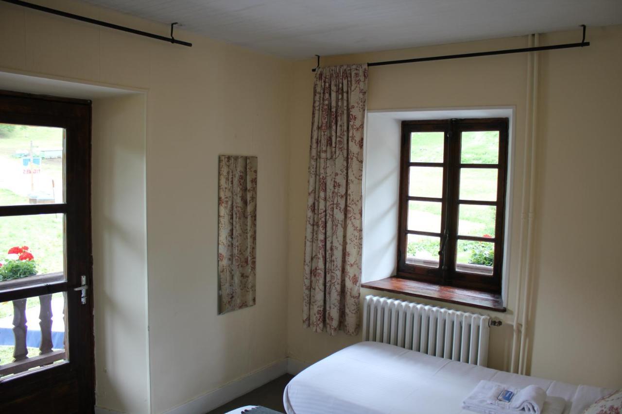 Chalet Les Melezes Bed & Breakfast Тин Екстериор снимка