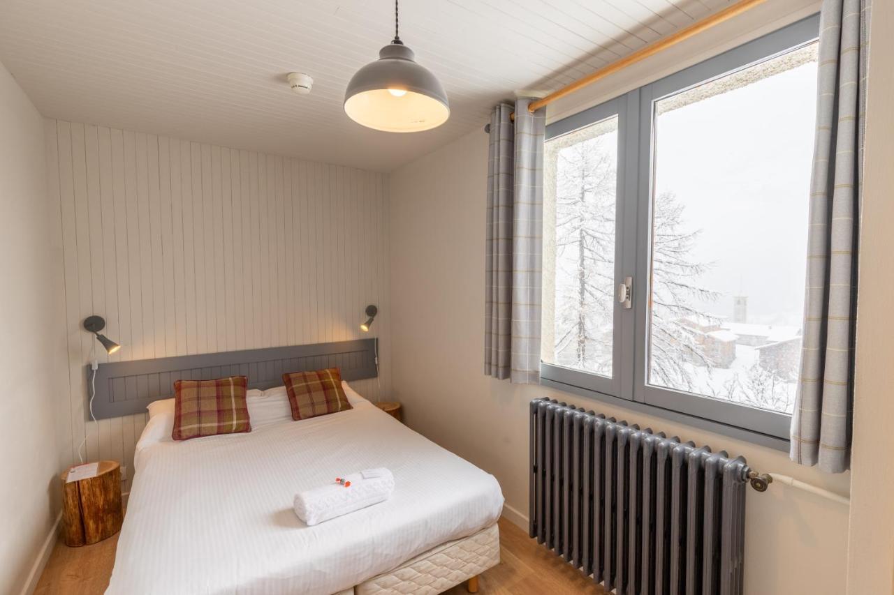 Chalet Les Melezes Bed & Breakfast Тин Екстериор снимка