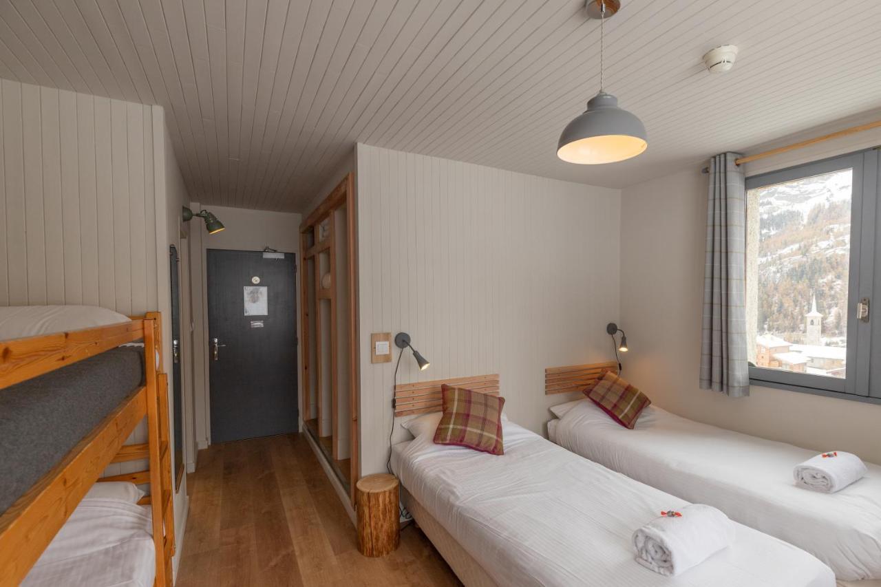 Chalet Les Melezes Bed & Breakfast Тин Екстериор снимка