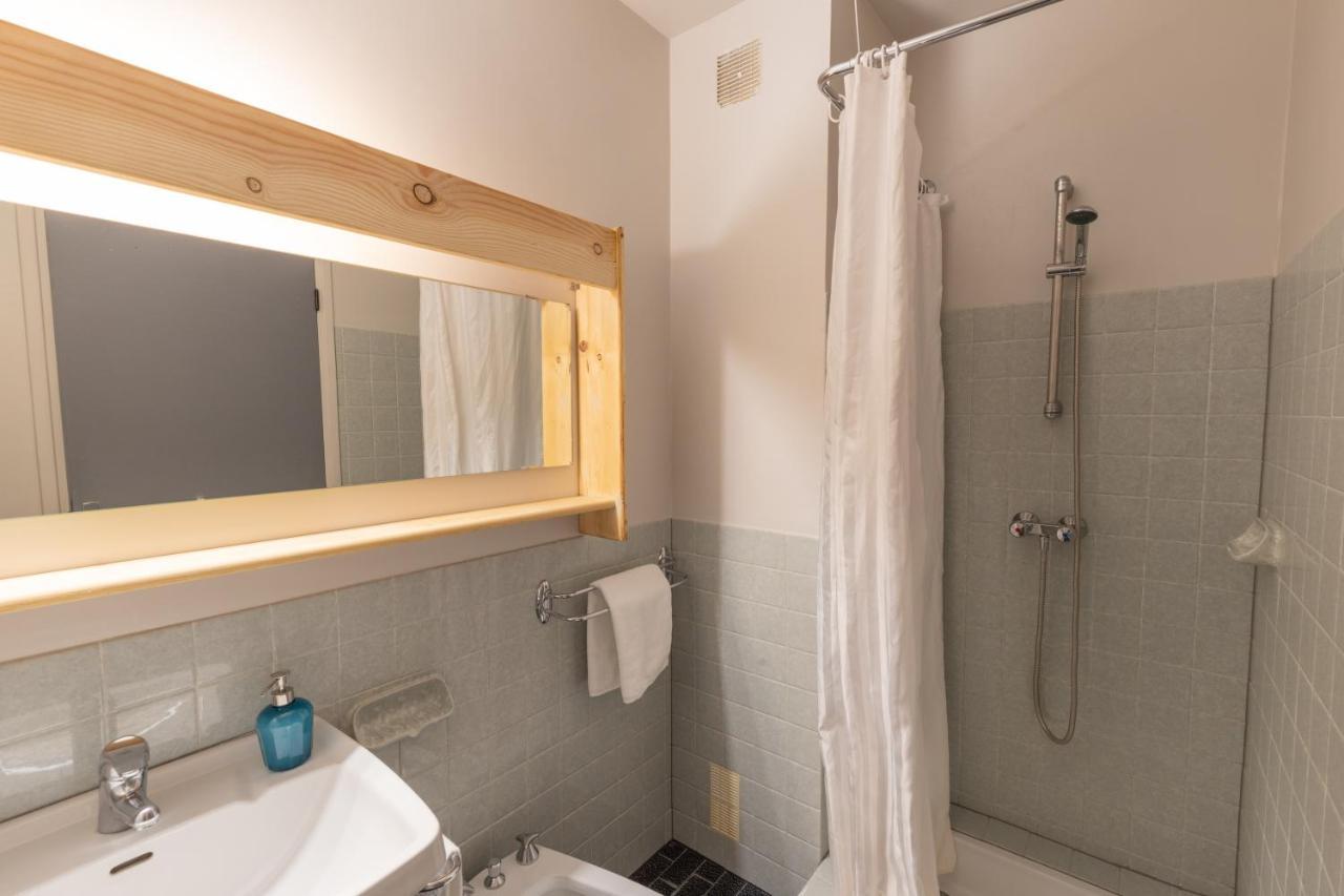 Chalet Les Melezes Bed & Breakfast Тин Екстериор снимка